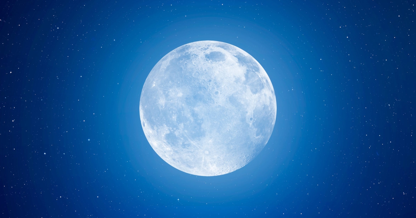 La vérité explosive : pourquoi la Lune a cette étrange odeur de poudre à canon