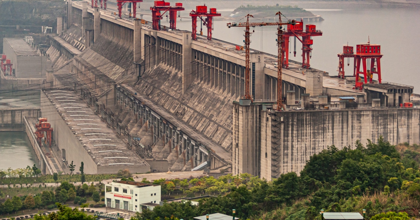 Quand le génie rencontre la planète : le barrage des Trois Gorges et la rotation de la Terre