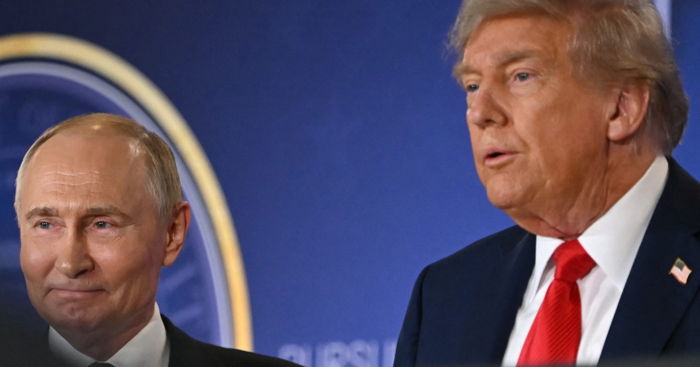 Poutine et Trump verrouillent l’avenir de l’Ukraine : paix sous chantage, omerta et déni démocratique à l’échelle globale