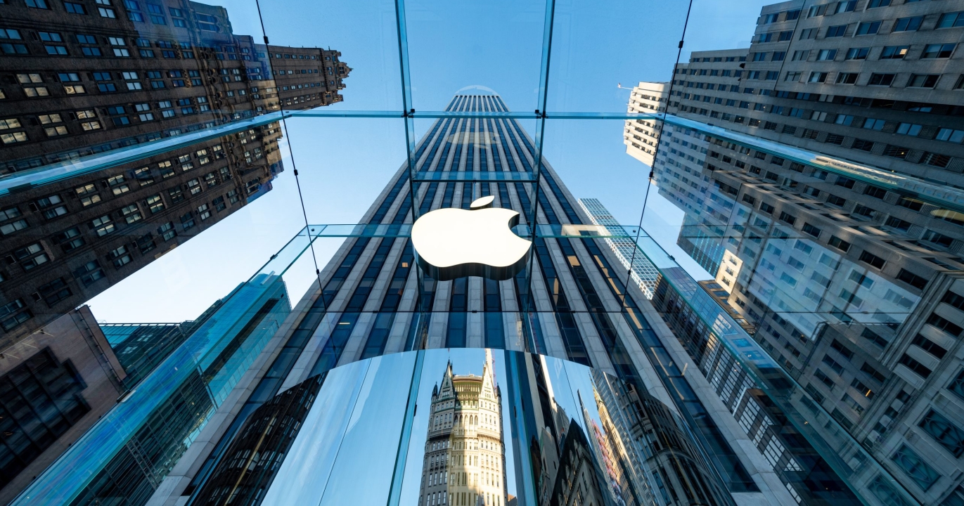 Elon Musk déterre la hache de guerre contre Apple : quand le combat pour l&#039;intelligence artificielle devient une affaire d&#039;État