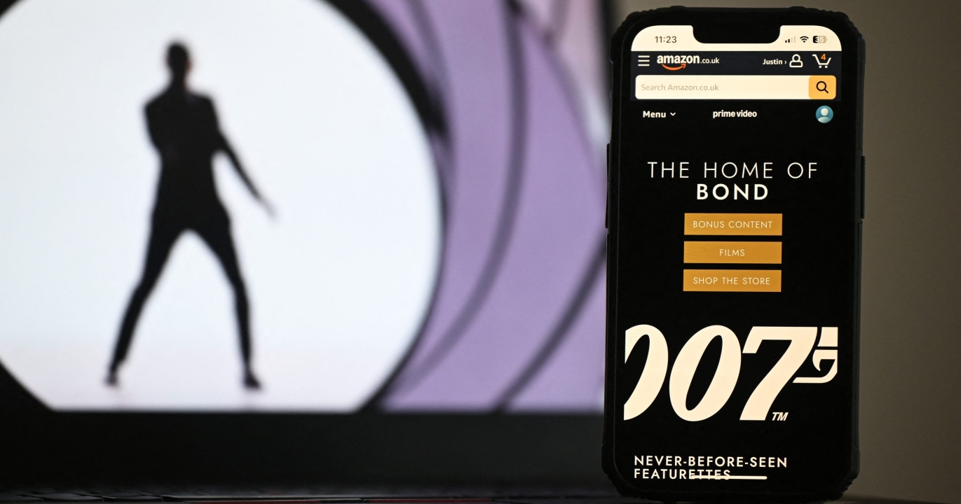 James Bond : le choix explosif de Steven Knight, créateur de Peaky Blinders, pour écrire le prochain scénario