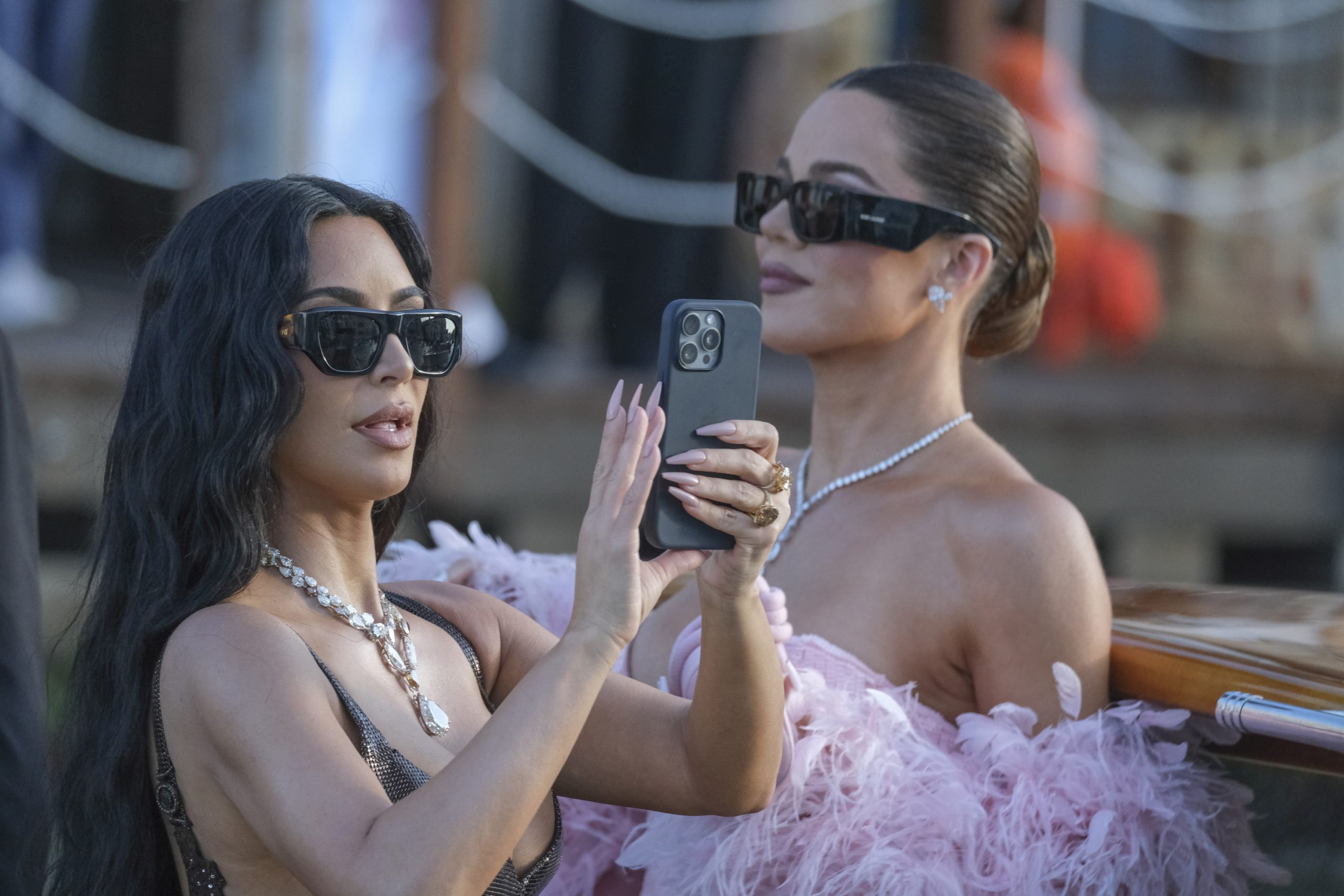 kim kardashian et la lutte contre la douleur chronique
