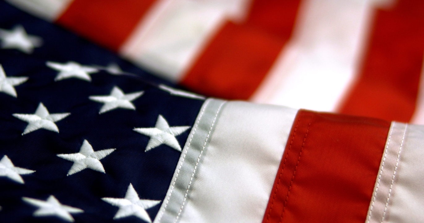 L&#039;invasion numérique : des influenceurs anti-Trump transforment la Maison Blanche en champ de bataille