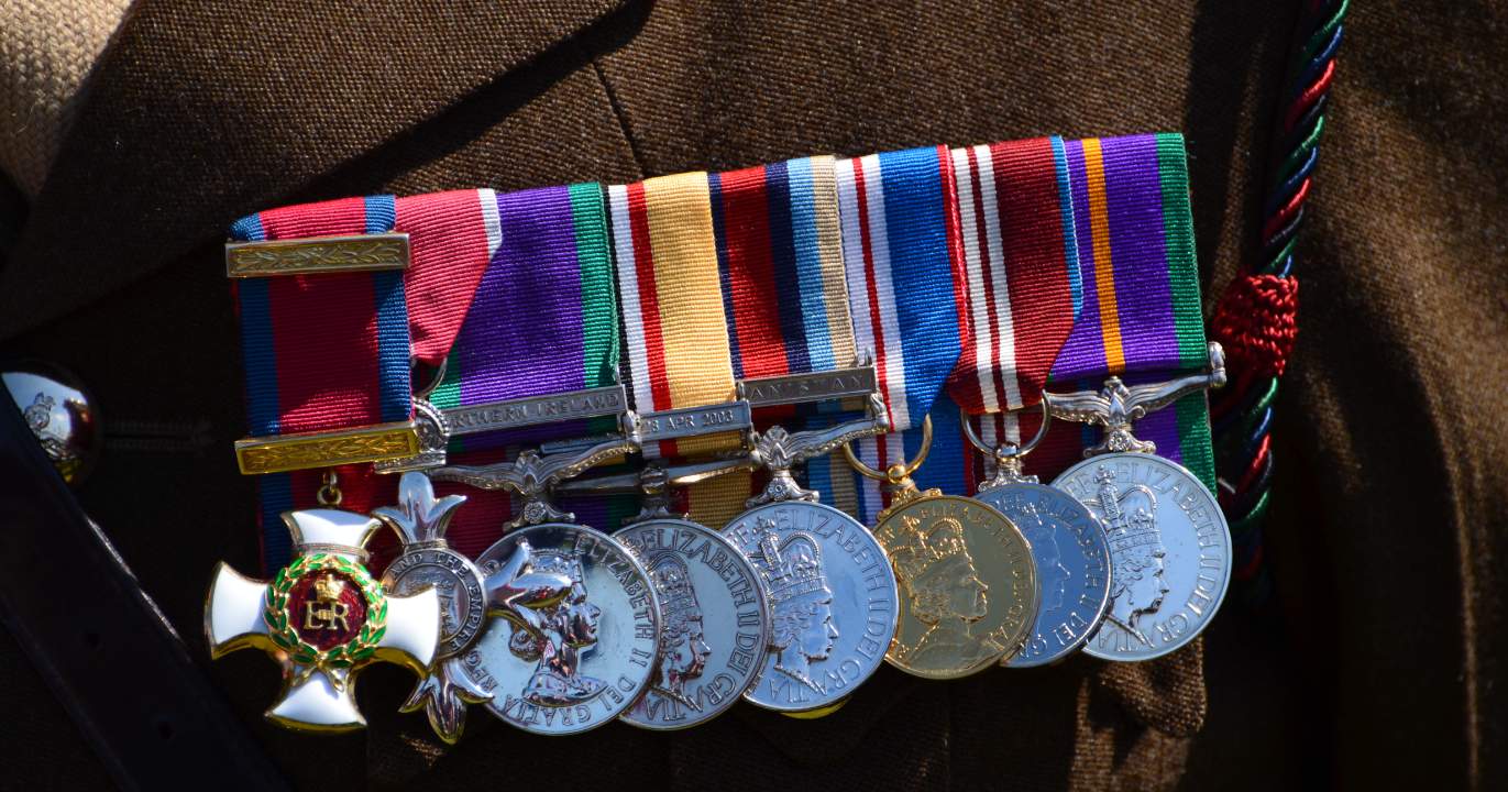 En pleine guerre — le détail que tout le monde minimise