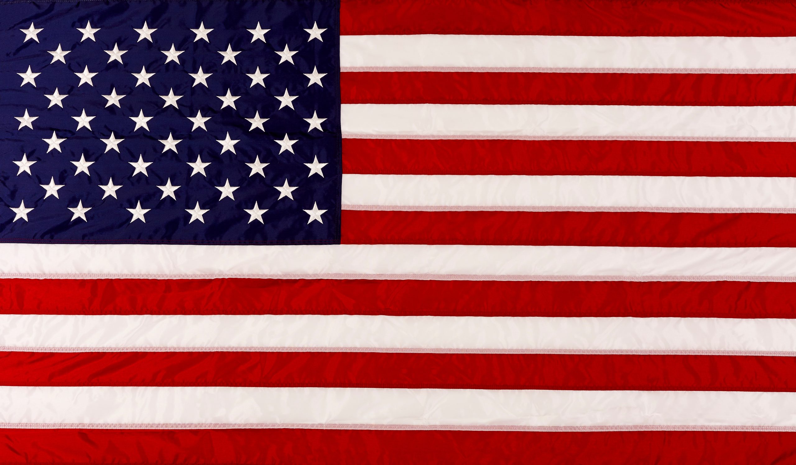 DÉCRYPTAGE : les observateurs électoraux de Trump inquiètent avant les midterms